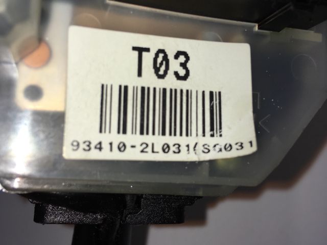 bontott HYUNDAI I30 Bal Kormánykapcsoló Irányjelző