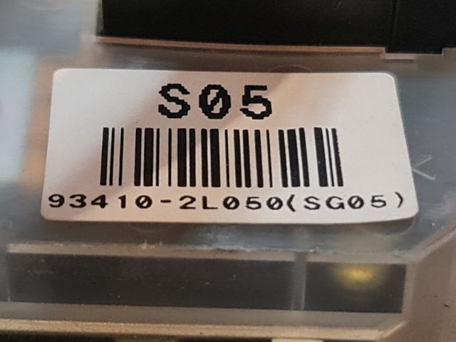 bontott HYUNDAI I30 Bal Kormánykapcsoló Irányjelző