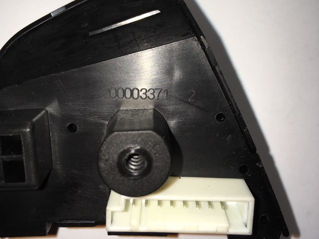 bontott HYUNDAI I30 Bal Multikormány Kapcsoló