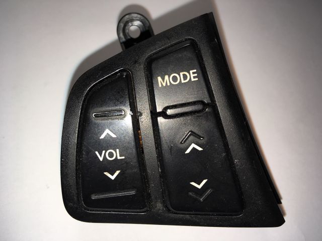 bontott HYUNDAI I30 Bal Multikormány Kapcsoló