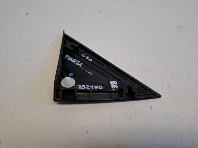 bontott HYUNDAI I30 Bal Visszapillantó Tükör Előtti Burkolat