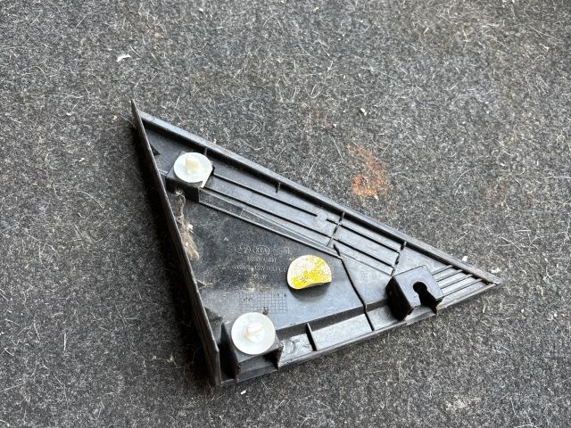 bontott HYUNDAI I30 Bal Visszapillantó Tükör Előtti Burkolat