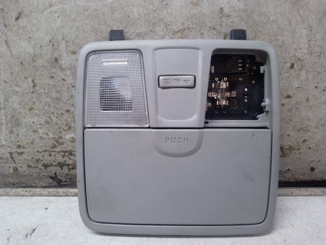 bontott HYUNDAI I30 Beltér Világítás Első