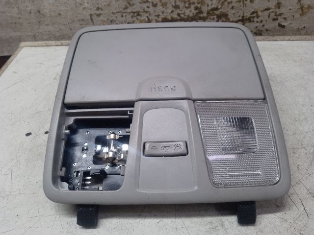 bontott HYUNDAI I30 Beltér Világítás Első