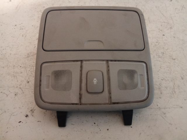 bontott HYUNDAI I30 Beltér Világítás Első