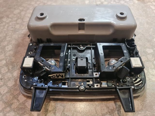 bontott HYUNDAI I30 Beltér Világítás Első