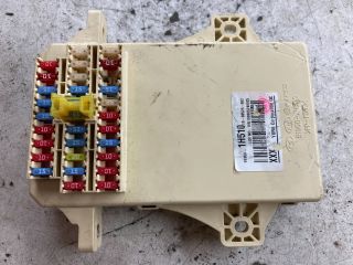 bontott HYUNDAI I30 Biztosítéktábla Doboz