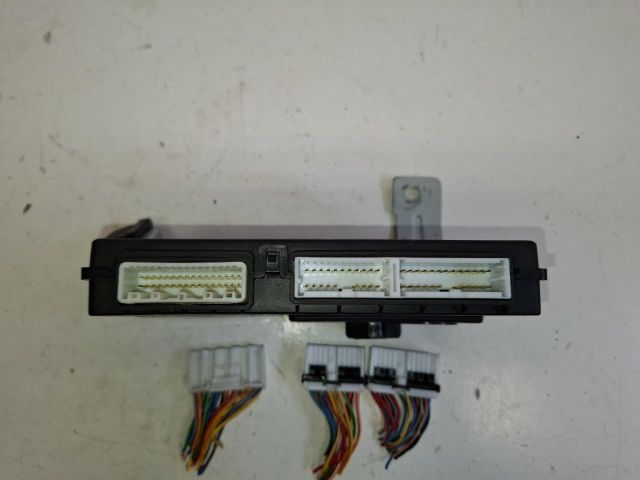 bontott HYUNDAI I30 Biztosítéktábla Utastér