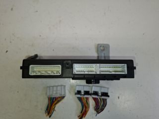 bontott HYUNDAI I30 Biztosítéktábla Utastér