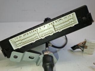 bontott HYUNDAI I30 Biztosítéktábla Utastér