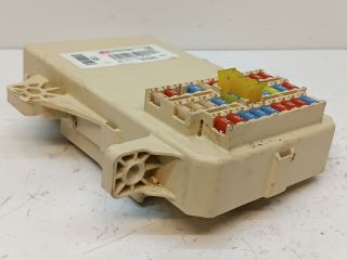 bontott HYUNDAI I30 Biztosítéktábla Utastér