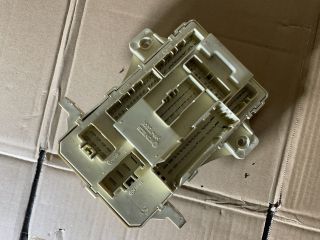 bontott HYUNDAI I30 Biztosítéktábla Utastér