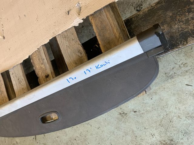 bontott HYUNDAI I30 Csomagtér Roló