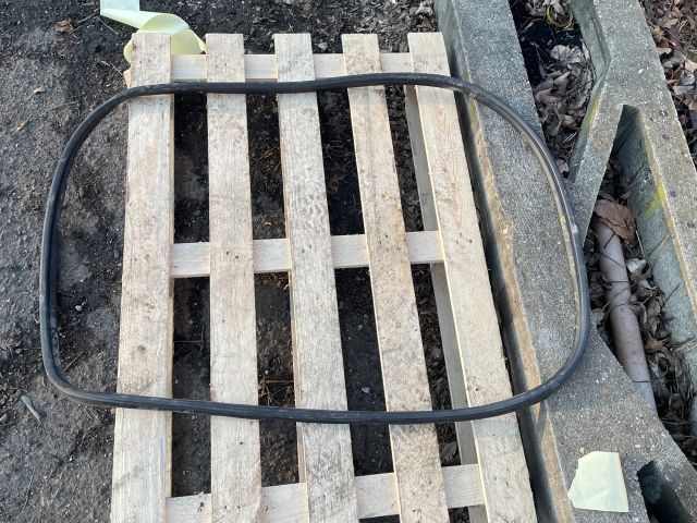 bontott HYUNDAI I30 Csomagtérajtó Gumikéder