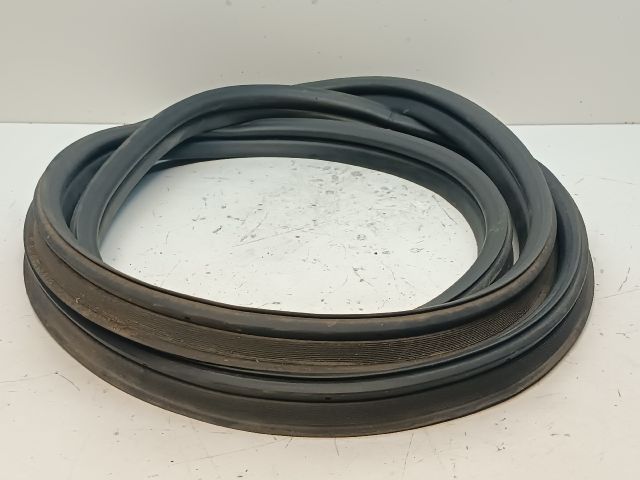 bontott HYUNDAI I30 Csomagtérajtó Gumikéder