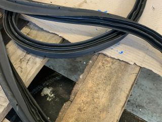 bontott HYUNDAI I30 Csomagtérajtó Gumikéder