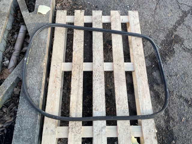 bontott HYUNDAI I30 Csomagtérajtó Gumikéder