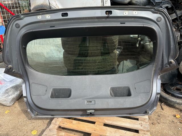 bontott HYUNDAI I30 Csomagtérajtó (Részeivel)