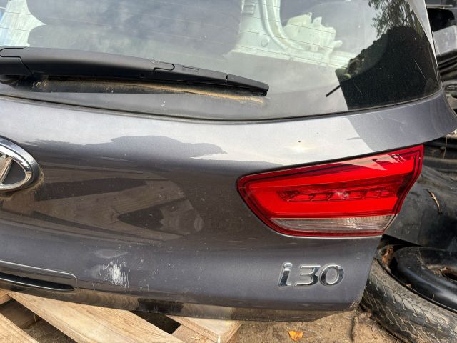 bontott HYUNDAI I30 Csomagtérajtó (Részeivel)