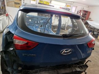 bontott HYUNDAI I30 Csomagtérajtó (Részeivel)