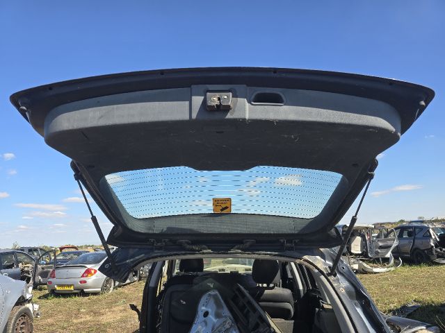 bontott HYUNDAI I30 Csomagtérajtó (Üres lemez)