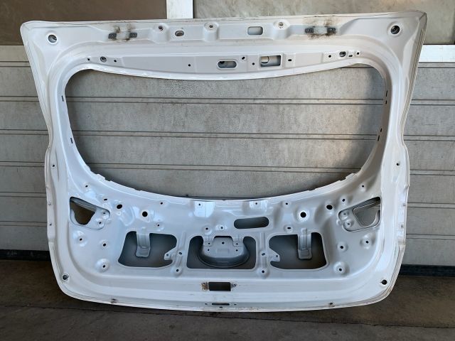 bontott HYUNDAI I30 Csomagtérajtó (Üres lemez)