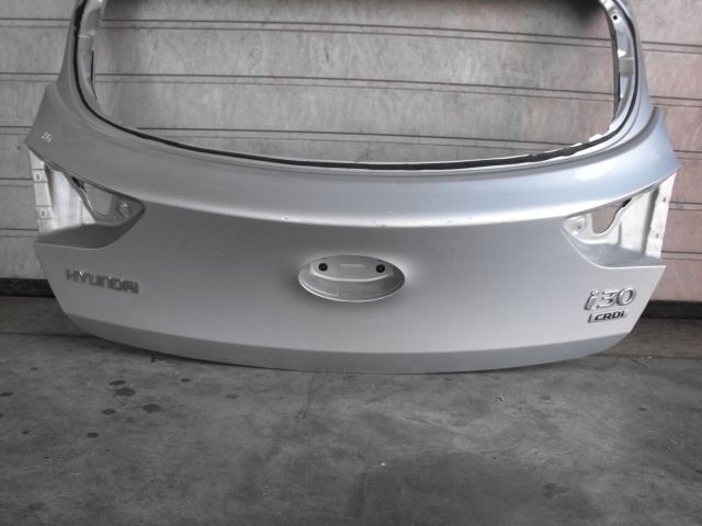 bontott HYUNDAI I30 Csomagtérajtó (Üres lemez)