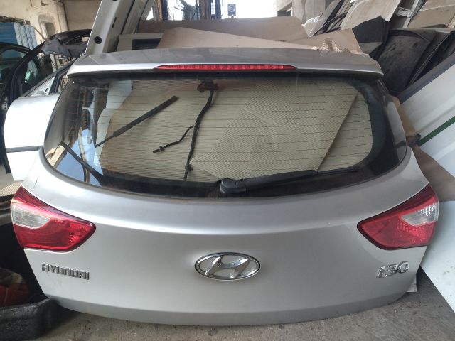 bontott HYUNDAI I30 Csomagtérajtó (Üres lemez)