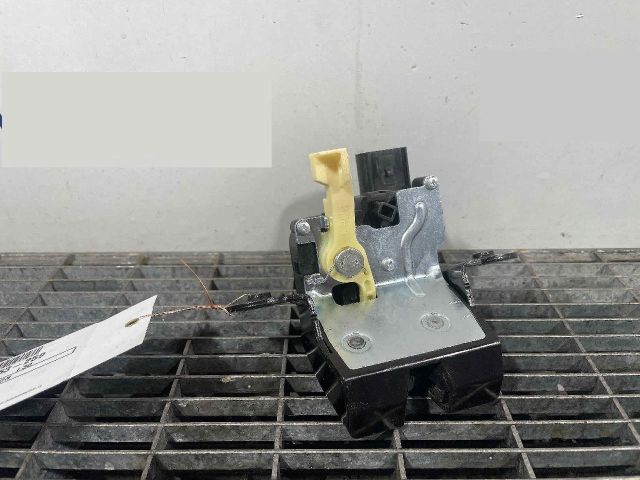 bontott HYUNDAI I30 Csomagtérajtó Ütköző