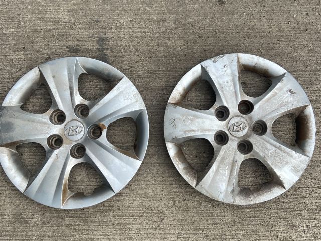 bontott HYUNDAI I30 Dísztárcsa Pár