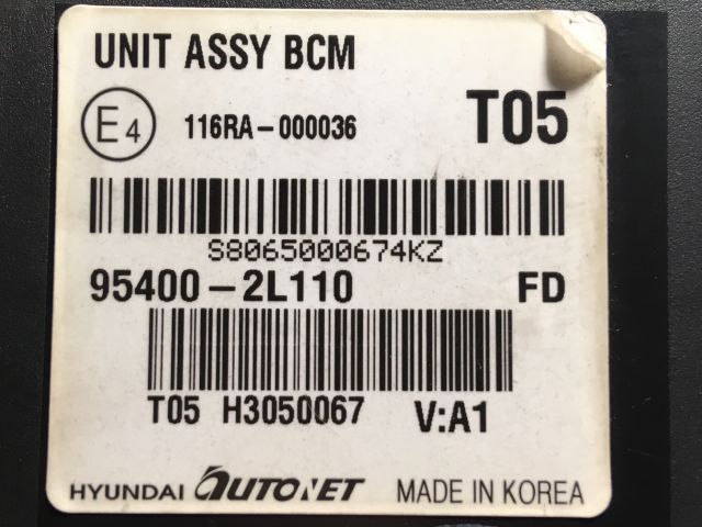 bontott HYUNDAI I30 Elektronika (Magában)