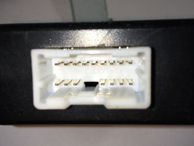 bontott HYUNDAI I30 Elektronika (Magában)