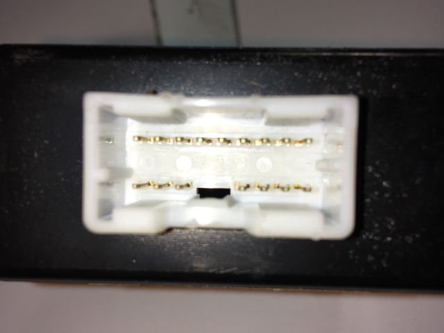 bontott HYUNDAI I30 Elektronika (Magában)