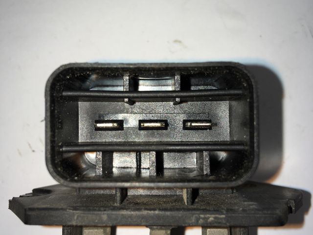 bontott HYUNDAI I30 Előtét Ellenállás Fűtőmotor