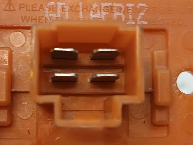 bontott HYUNDAI I30 Előtét Ellenállás Fűtőmotor