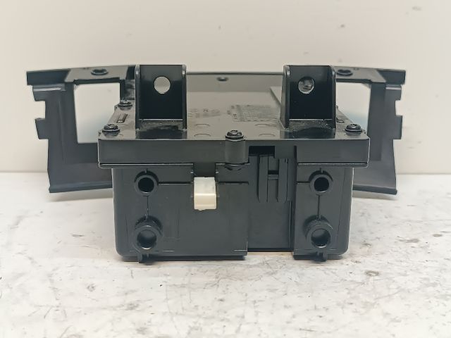 bontott HYUNDAI I30 Első Hamutartó