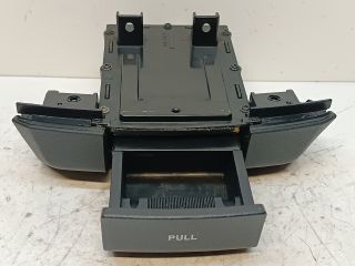 bontott HYUNDAI I30 Első Hamutartó