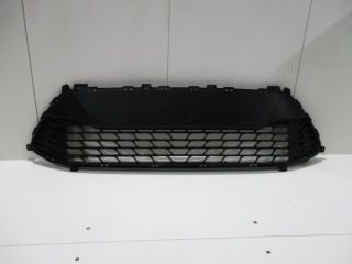 bontott HYUNDAI I30 Első Lökhárító Alsó Középső Díszrács