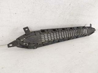 bontott HYUNDAI I30 Első Lökhárító Alsó Középső Díszrács