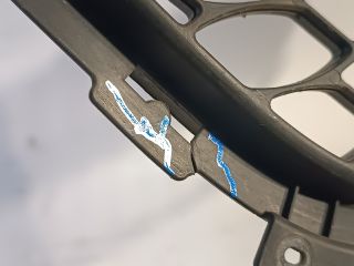 bontott HYUNDAI I30 Első Lökhárító Alsó Középső Díszrács