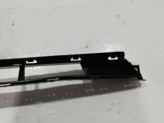 bontott HYUNDAI I30 Első Lökhárító Alsó Középső Díszrács