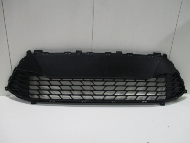 bontott HYUNDAI I30 Első Lökhárító Alsó Középső Díszrács