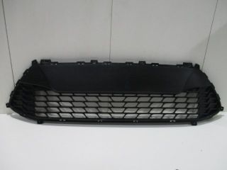 bontott HYUNDAI I30 Első Lökhárító Alsó Középső Díszrács