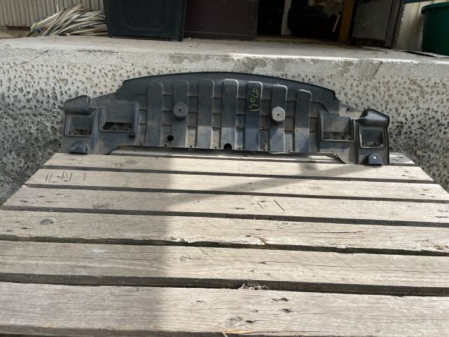 bontott HYUNDAI I30 Első Lökhárító Alsó (Műanyag)