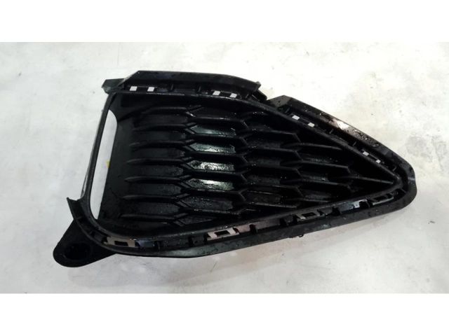 bontott HYUNDAI I30 Első Lökhárító Bal Díszrács