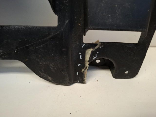 bontott HYUNDAI I30 Első Lökhárító Merevítő (Fém)