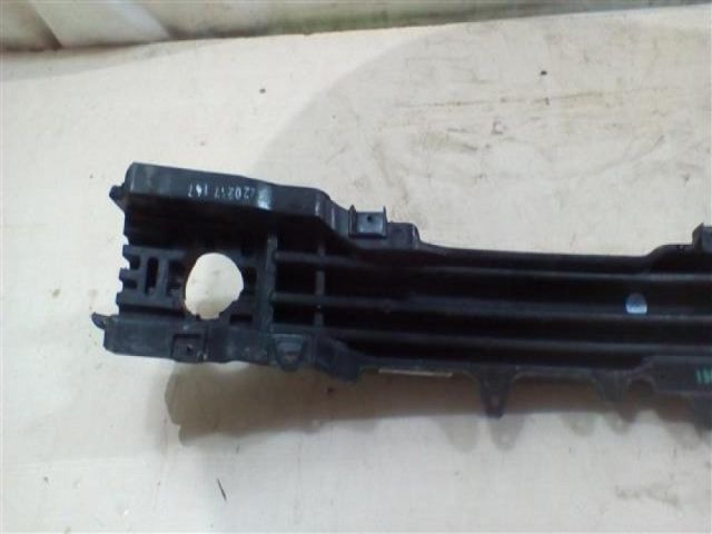 bontott HYUNDAI I30 Első Lökhárító Merevítő (Fém)