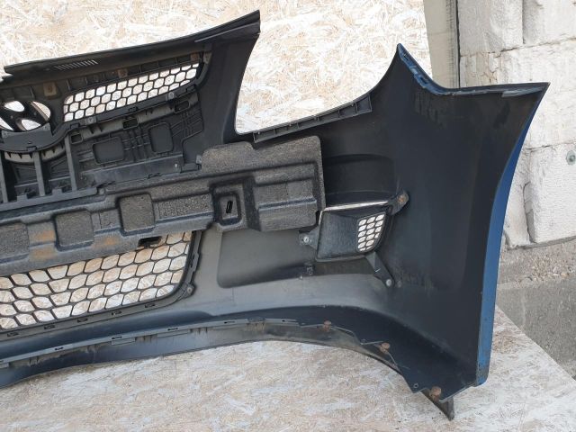 bontott HYUNDAI I30 Első Lökhárító (Részeivel)