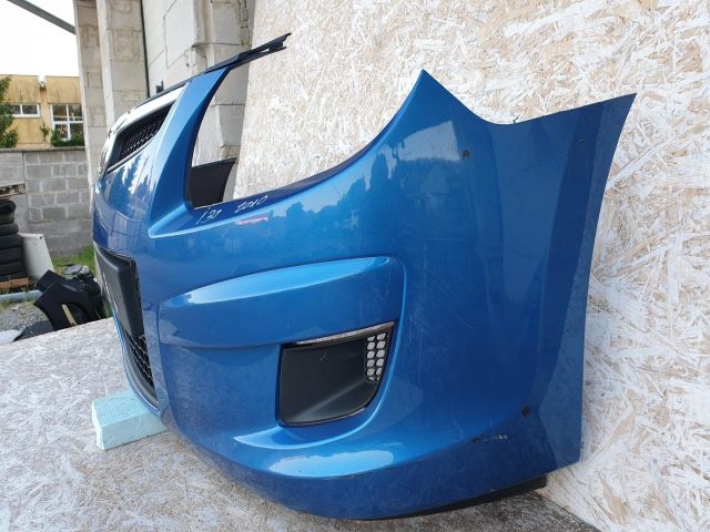 bontott HYUNDAI I30 Első Lökhárító (Részeivel)