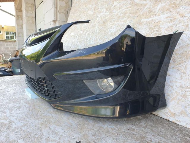 bontott HYUNDAI I30 Első Lökhárító (Részeivel)